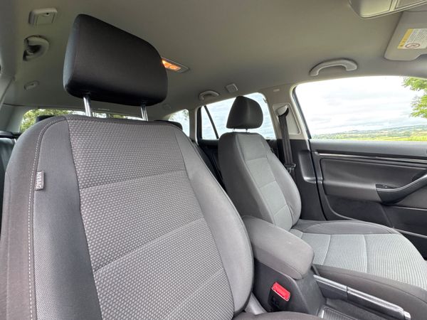 Volkswagen Golf 2013 Trend Line Auto Low Mileage 365663065