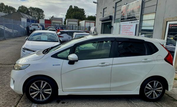 2016 Honda Fit Hybrid | S Package 365678922