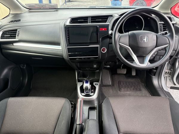 172 Honda Fit 1.5 hybrid 365716027