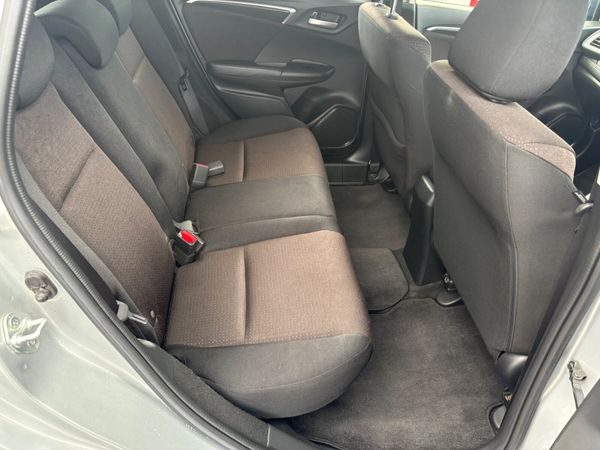 172 Honda Fit 1.5 hybrid 365716028