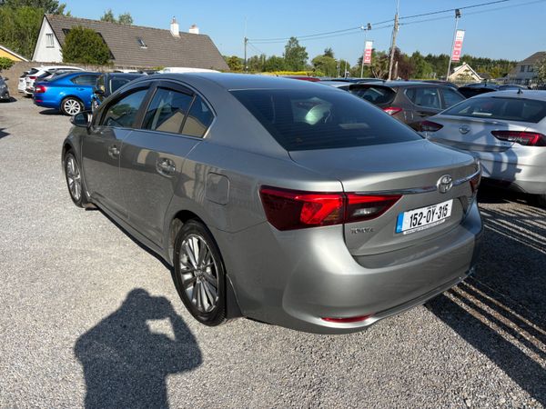 152 Toyota Avensis D4D 365716482