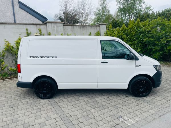 2017 VOLKSWAGEN TRANSPORTER 2.0 TDI VAN 365720965