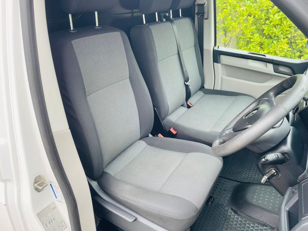 2017 VOLKSWAGEN TRANSPORTER 2.0 TDI VAN 365720968