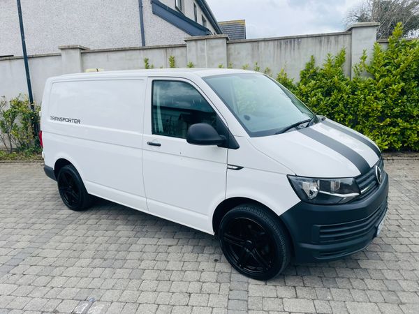 2017 VOLKSWAGEN TRANSPORTER 2.0 TDI VAN 365720961