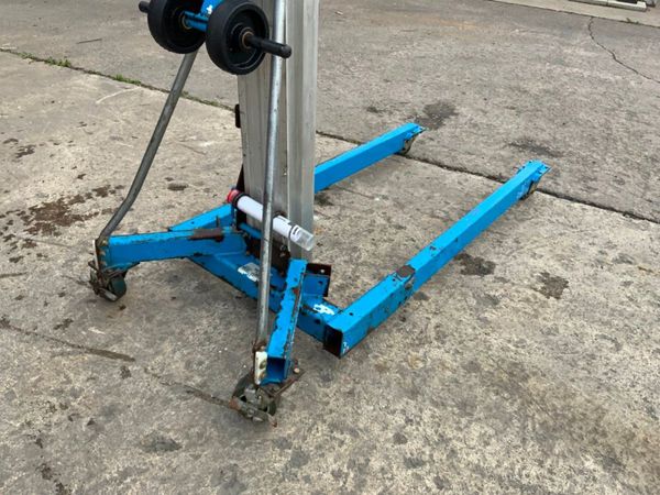 2013 GENIE SLA-15 MATERIAL HOIST / LIFT.......907 365731066