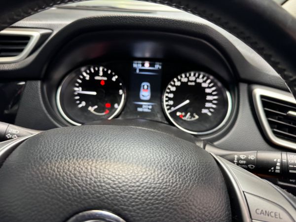 Nissan Qashqai 2015 365740646