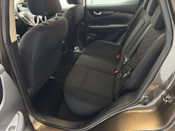 Nissan Qashqai 2015 365740661