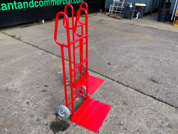 UNUSED SACK BARROWS / HAND TROLLEY......978t. 365742100
