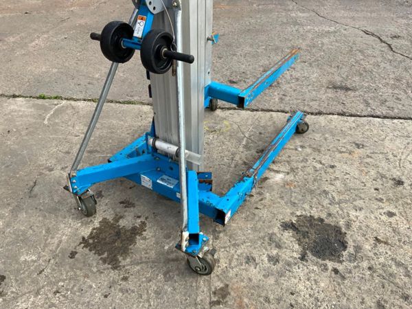 2019 GENIE Sla - 10 MATERIAL LIFT / HOIST....906. 365742388