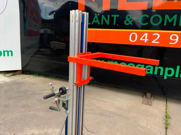SUMNER 2210 MATERIAL LIFT / HOIST.......918t.... 365755336
