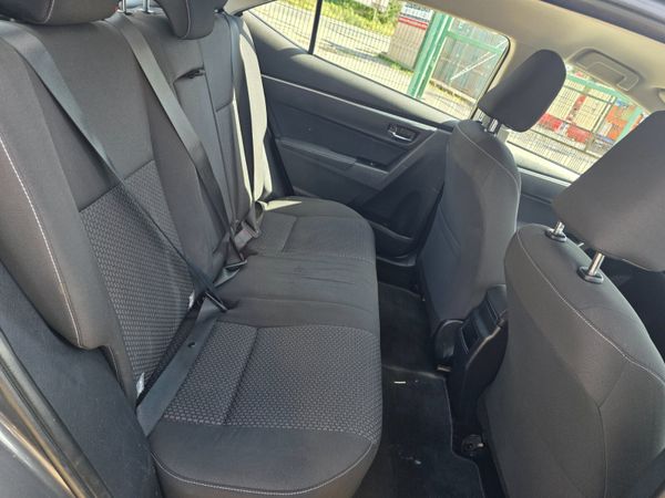 Toyota Corolla 2016 365759111