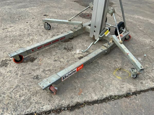 2017 SUMNER 2124 MATERIAL HOIST.......913t. 365759912
