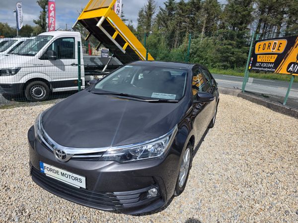 Toyota Corolla 2017 Luna Petrol 365760986
