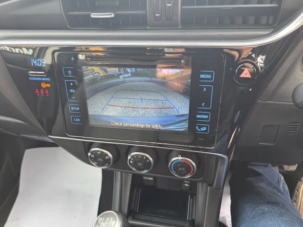 Toyota Corolla 2017 Luna Petrol 365761018