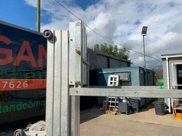 2017 SUMNER 2118 MATERIAL HOIST / / LIFT .....919 365761888