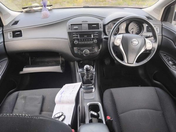 Nissan Pulsar 2016 365770794