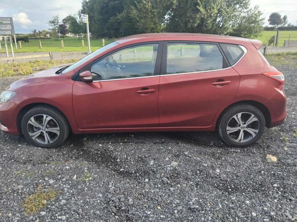 Nissan Pulsar 2016 365770799