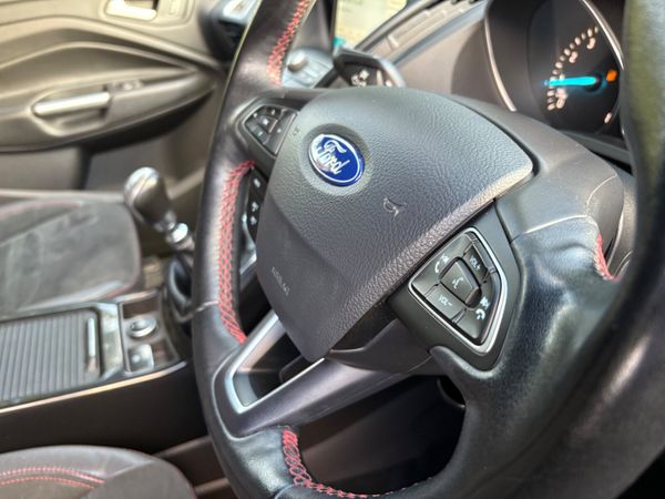 SUPER RARE PETROL ST-LINE KUGA 365793238
