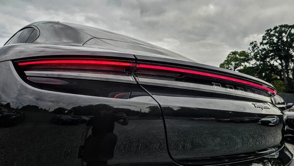 🔥 2022 Porsche Taycan 93Kw Performance Battery Pl 365793611