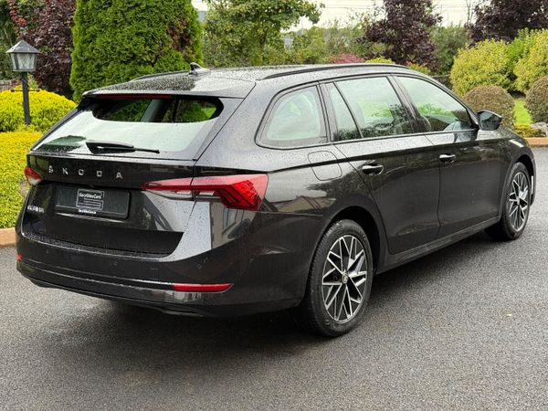 Now Reserved! Stunning 212 Skoda Octavia Estate! 365806340