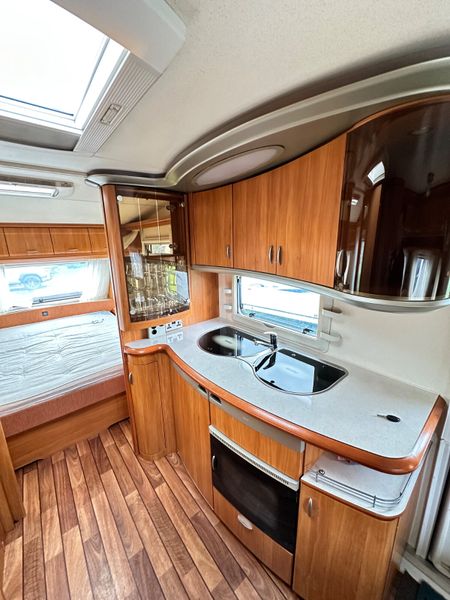 ✨STUNNING HOBBY EXCELLENT 4 BERTH ISLAND BED✨ 365809494