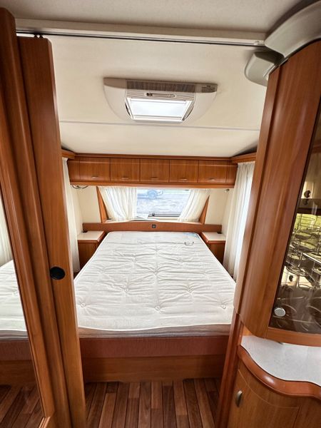 ✨STUNNING HOBBY EXCELLENT 4 BERTH ISLAND BED✨ 365809492