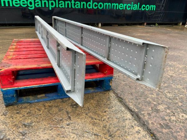 8ft GALVANISED LOADING RAMPS.........1189t. 365817061
