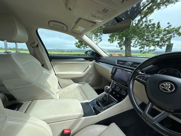Skoda Superb 2016 TDI 2.0 Style 365839097