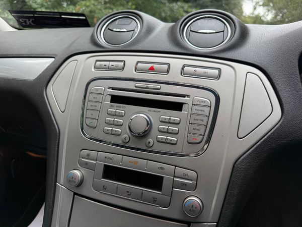 Ford Mondeo 2008 1.6 ZETEC 365857742