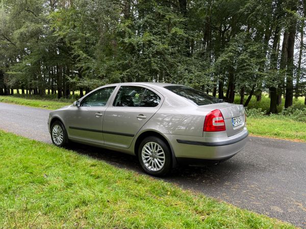 Skoda Octavia 2007 1.4 Dual Zone 365858526