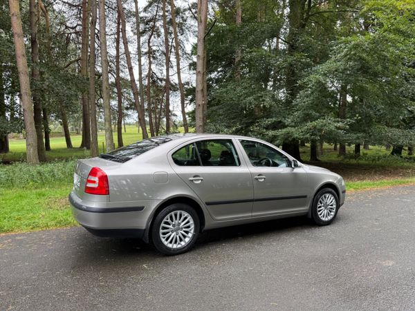 Skoda Octavia 2007 1.4 Dual Zone 365858532
