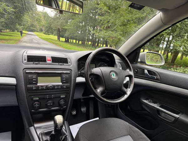 Skoda Octavia 2007 1.4 Dual Zone 365858533