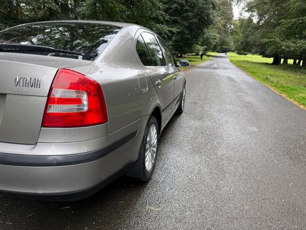 Skoda Octavia 2007 1.4 Dual Zone 365858581