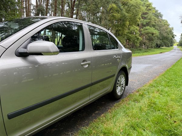 Skoda Octavia 2007 1.4 Dual Zone 365858582