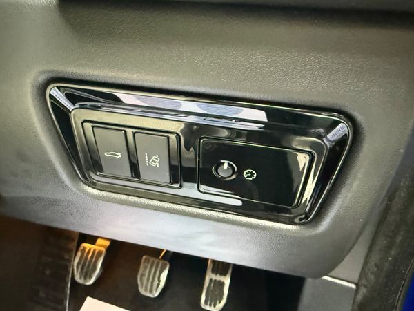 Jaguar XF 2018 R Sport Stunning Car 365877735