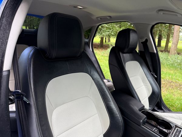 Jaguar XF 2018 R Sport Stunning Car 365877752