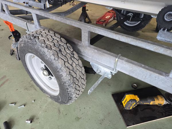 Boat trailers Servicing 365887815