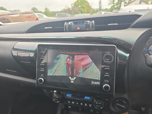 Toyota Hilux 2.8 D4D Invincible X Auto 365949805