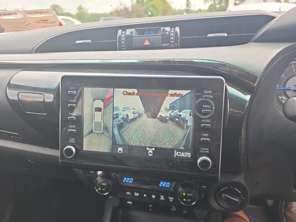 Toyota Hilux 2.8 D4D Invincible X Auto 365949806