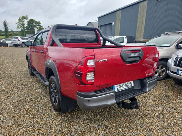 Toyota Hilux 2.8 D4D Invincible X Auto 365949821
