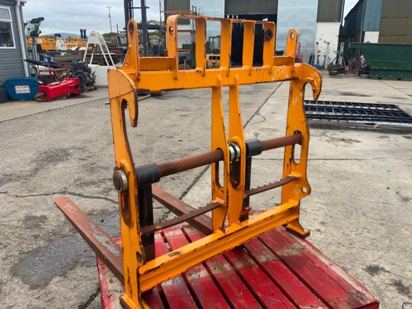 JCB TELEPORTER FORK CARRIAGE.......3933. 365956424