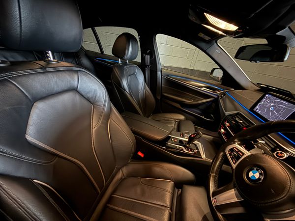 BMW 530E M-Sport Plus ** V Low Klms ** 365959802