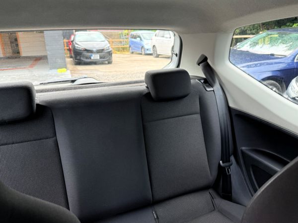 Volkswagen up! 2013 365979533