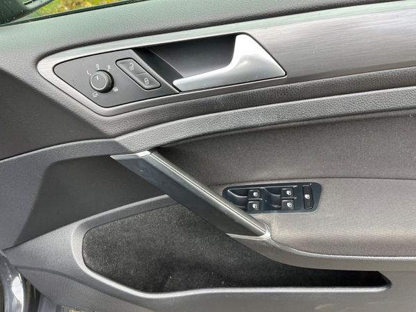 Volkswagen Golf 1.6 TDI 5DR 115HP Trendline 365979882