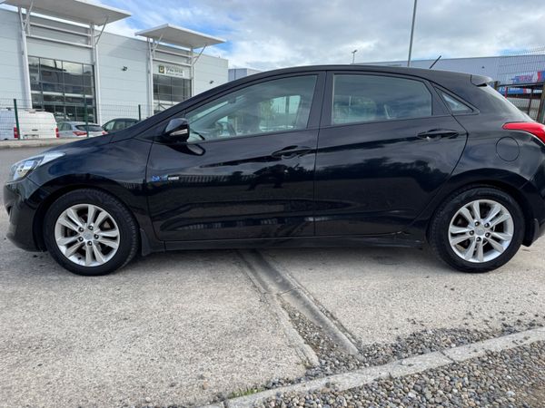 Hyundai i30 2015 deluxe 1.6 crdi 366026393