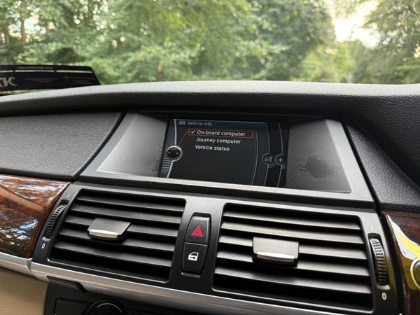 BMW X5 2010 7 Seats Diesel Automatic 366026824