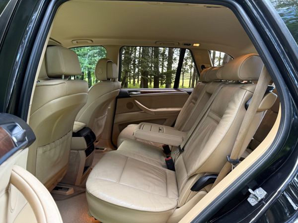 BMW X5 2010 7 Seats Diesel Automatic 366026836