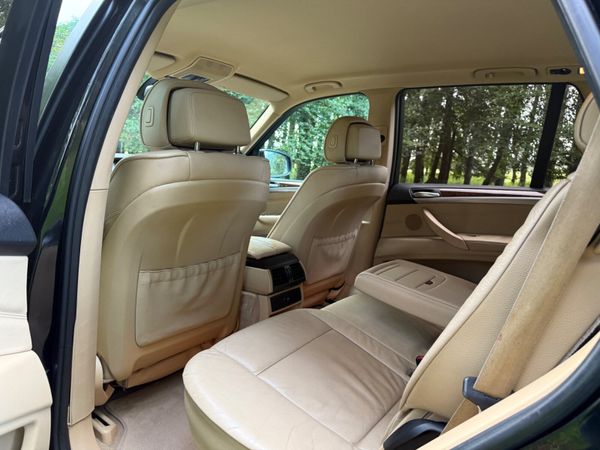 BMW X5 2010 7 Seats Diesel Automatic 366026837