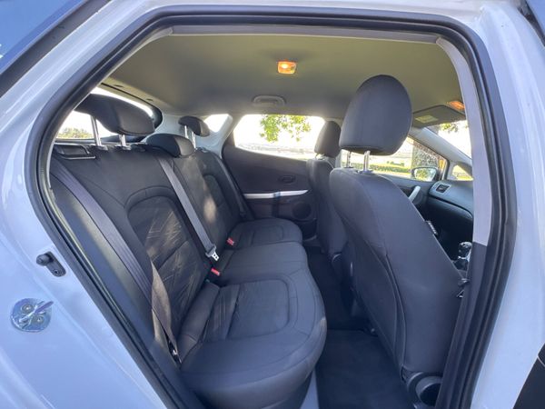 Kia Ceed 2018 EX 1.6 Diesel Low mileage 366037696