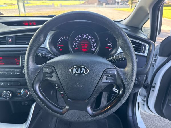 Kia Ceed 2018 EX 1.6 Diesel Low mileage 366037713